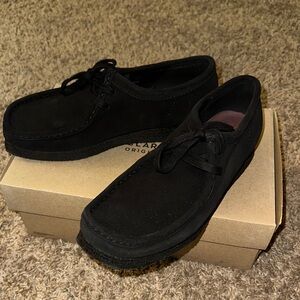 Clarks Black Oxfords with Textured Fabric and Comfortable Fit